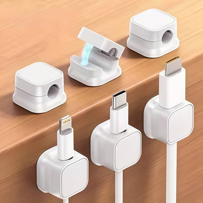 Clipzy 'remove tangled cables'